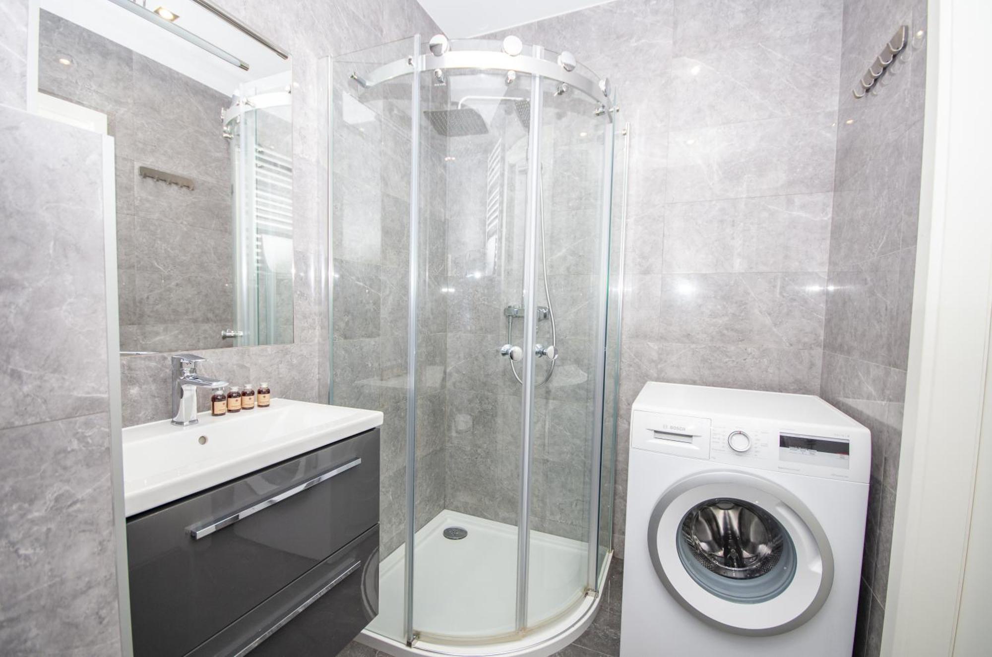 Inpoint Zablocie Modern Apartments For Work&Travel Krakow Ngoại thất bức ảnh