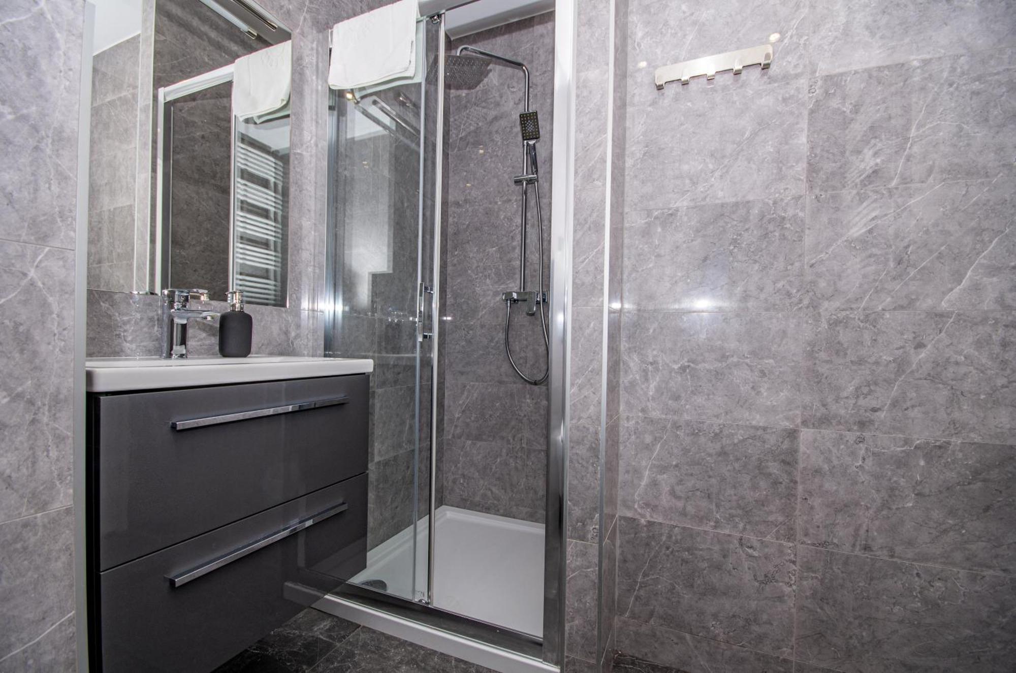 Inpoint Zablocie Modern Apartments For Work&Travel Krakow Ngoại thất bức ảnh